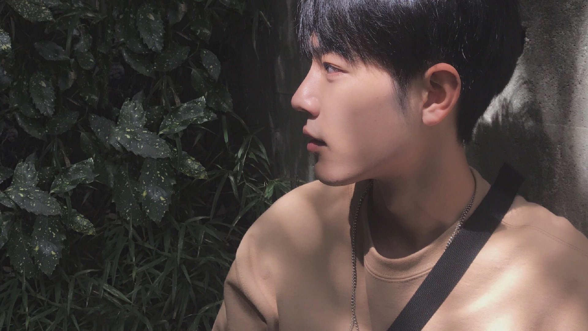 九游娱乐官网 (JIUYOU)-【攻防结合】奥沙利文的战术布局：攻势与防守的平衡，奥沙利文战报