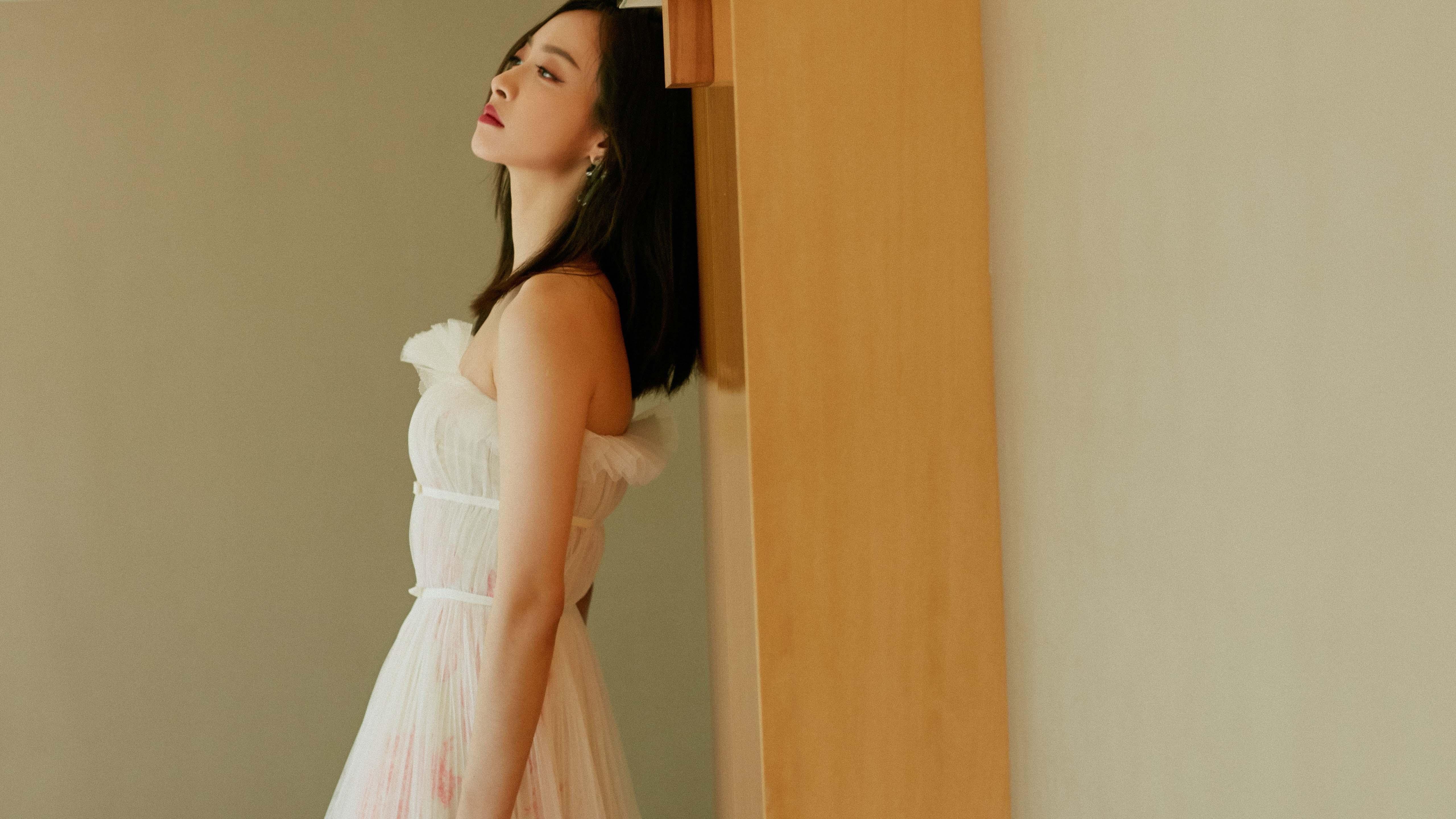 夺顶冠：勒沃库森领跑德甲积分榜，勒沃库森德国杯成绩